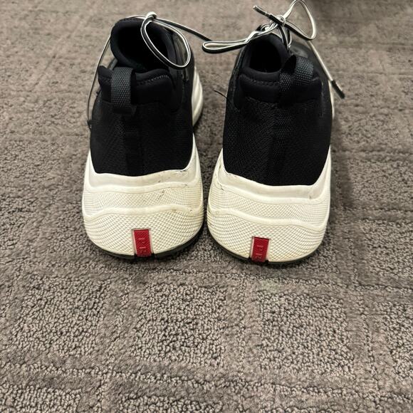 Prada Sport
Prada Sport Black Knit Fabric Athletic
Sneakers Size 7 - Picture 3 of 4
